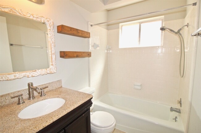 Photo - 13511 Brook Hollow Dr