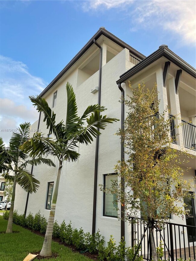 Photo - 8118 NW 42nd St