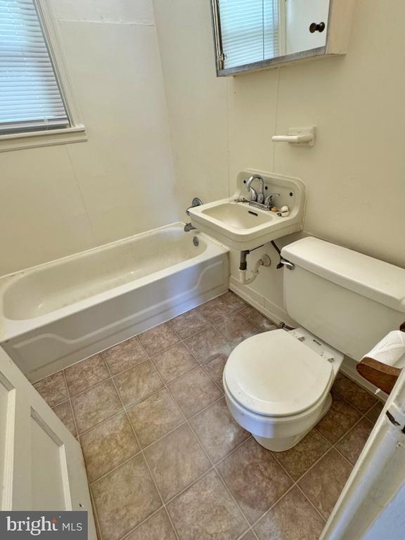 Photo - 1063 Kelly Dr