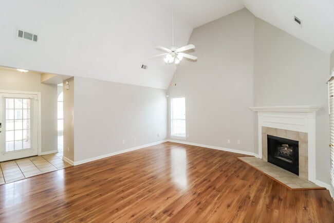 9441 Club Walk Ct