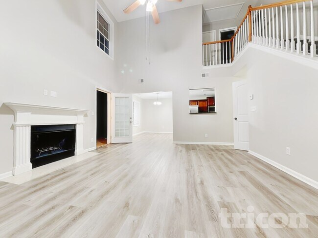 Photo - 6884 White Walnut Way