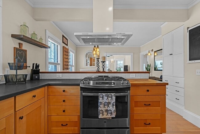 Photo - 31 Morse St Unit 2