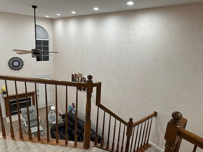 Photo - 920 Sweetflower Dr