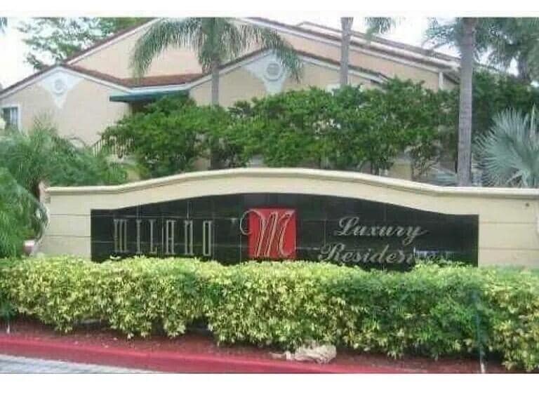 Photo - 1749 Village Blvd Unidad 103 Rental