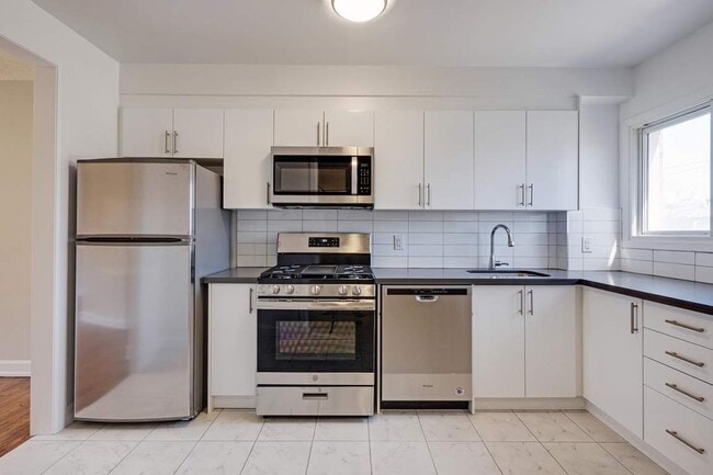 Photo - 150 - 160 Cactus Avenue