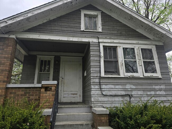 Photo - 130 S Cleveland St