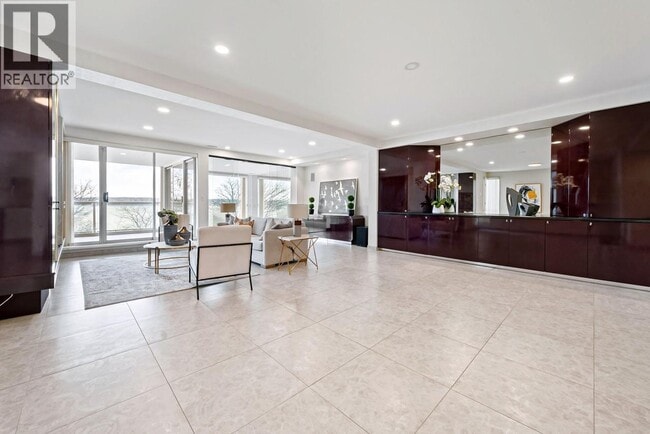 Photo - 2015 Beach Ave Unité 401