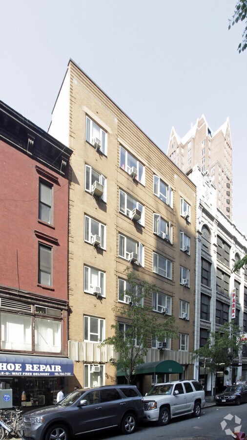 155 E 77th Street - 155 E 77th St
