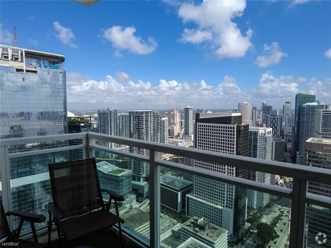 Building Photo - 2 br, 2 bath Condo - 950 Brickell Bay Dr A... Unit Apt 5404