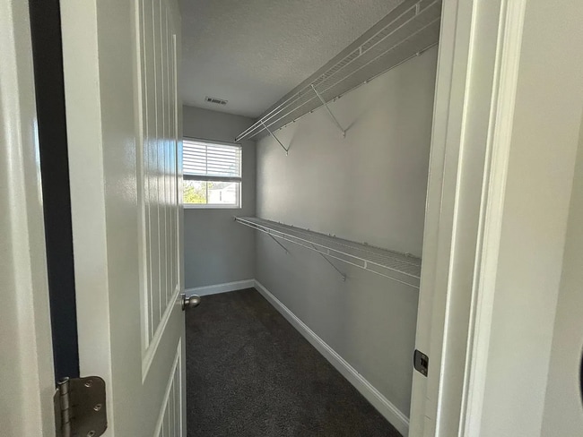 Photo - FALL MOVE-IN SPECIAL: 50% OFF 1st MONTH'S ...