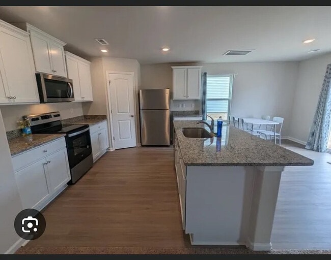 Photo - Room in House on Nia Rd