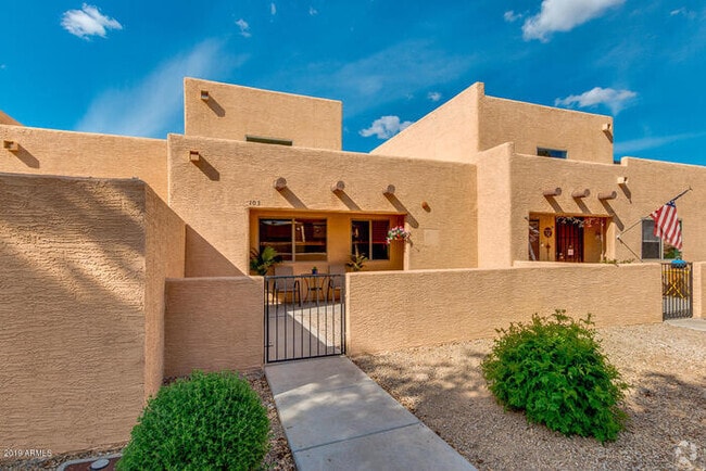 Building Photo - Stunning 2-bedroom 2-bathroom Unit 103 Rental