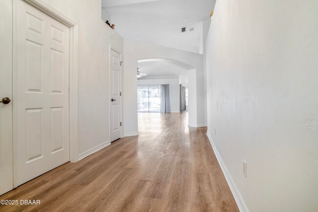 Photo - 6115 Sabal Point Cir