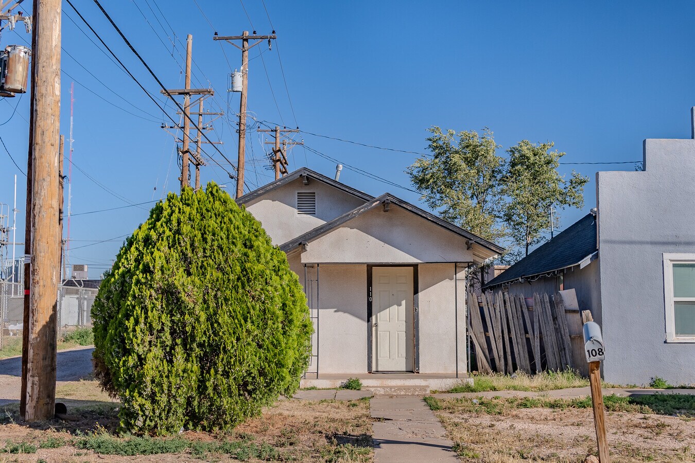 Photo - 110 W 13th St