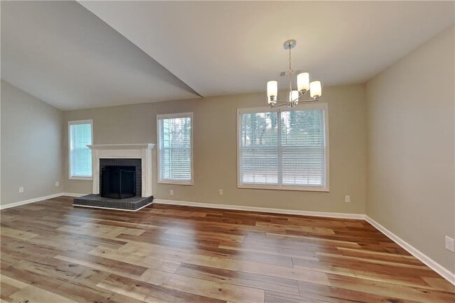 Photo - 3261 Chesterfield Ct