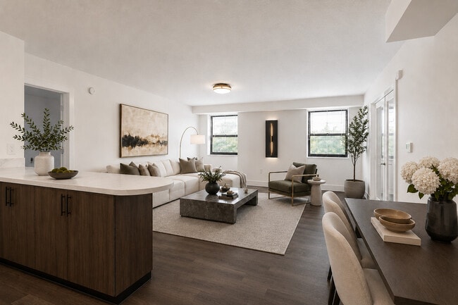 Ultra 2BR Apartment Living Room/Kitchen