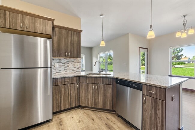 Photo - 3 Bedroom / 2.5 Bathroom / Townhome