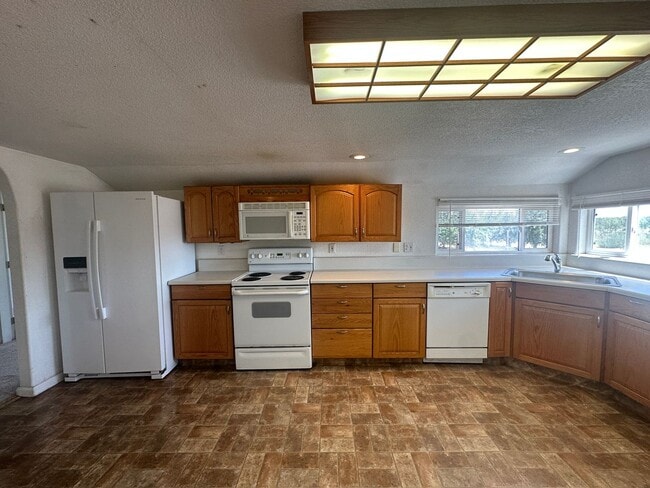 Photo - Detached three-car garage