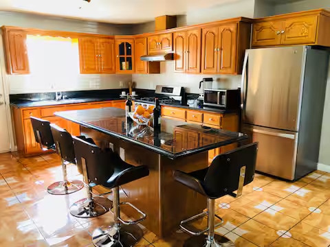 Cocina - 11456 Mclaren St