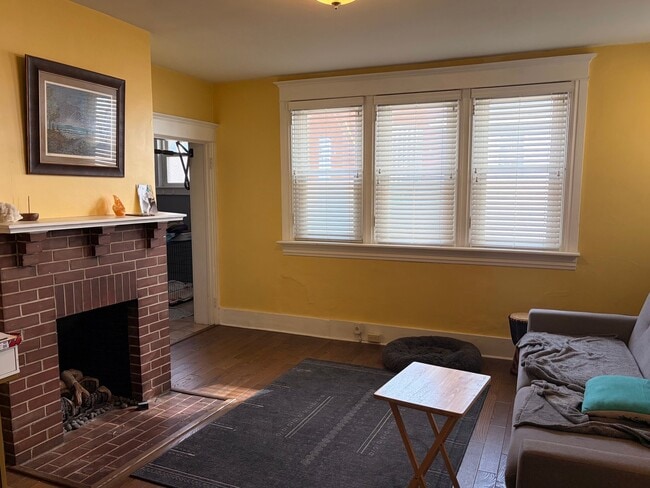 Photo - 77 E Main St