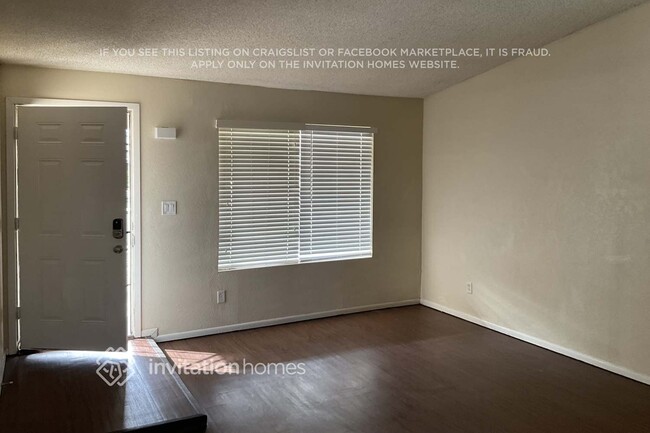 Photo - 726 W Laguna Azul Ave