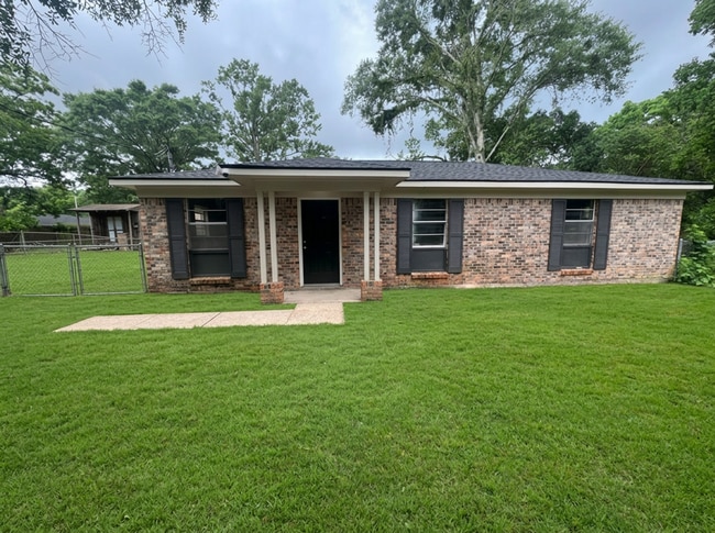 Building Photo - 1253 Athey Rd