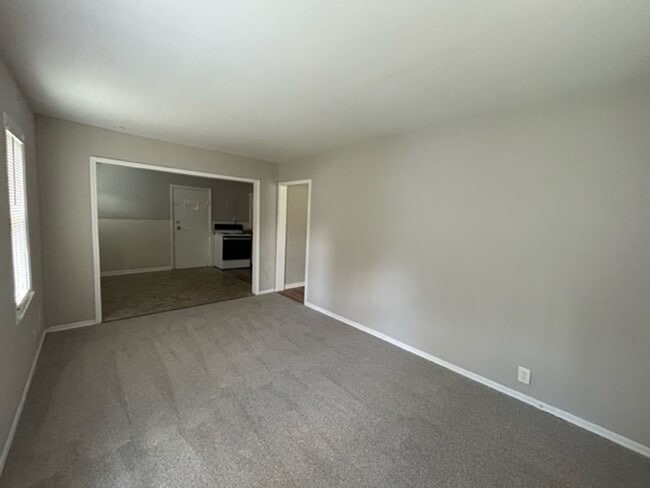 Photo - Charming 3-Bedroom Home in a Convenient Hu...