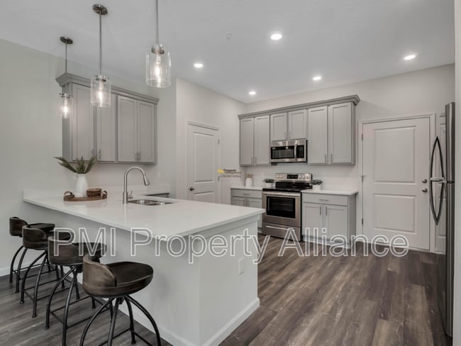 Photo - 2924 Oak Park Way