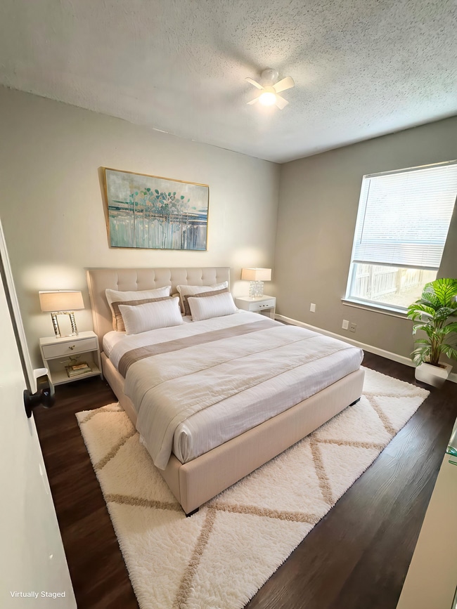 Photo - 6101 Parkwood Dr