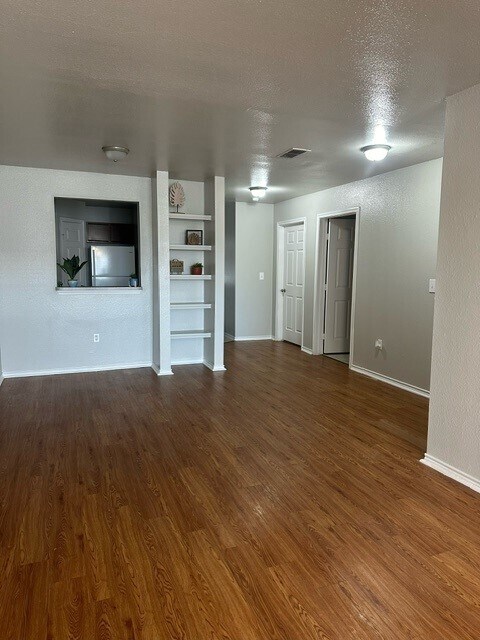 Photo - Tuscany Court Apartments