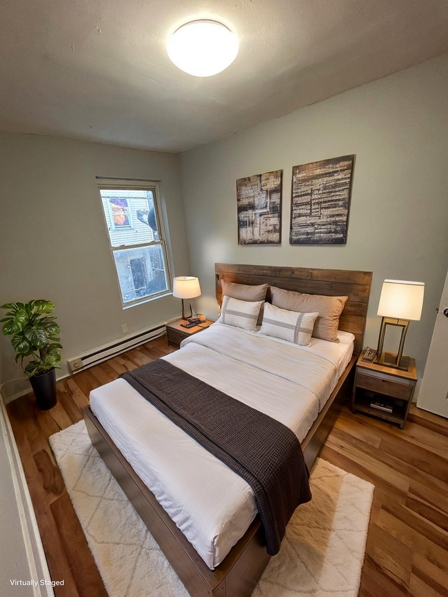 Photo - 2728 W Oakdale St