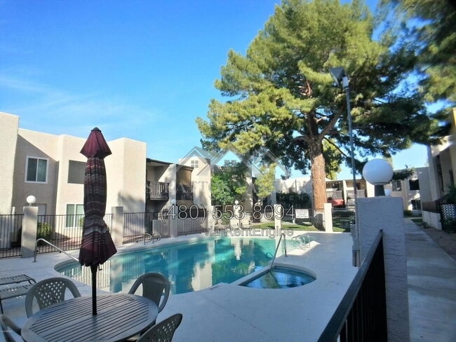 Photo - 1927 E Hampton Ave Unidad 264