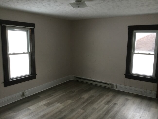 Photo - 63 Jones Ave