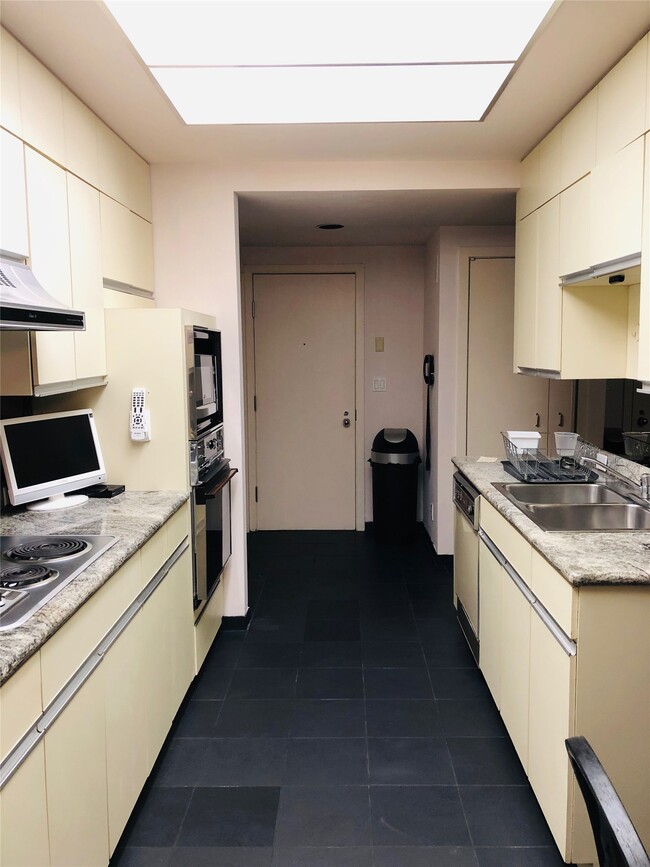 Photo - 5110 San Felipe St Unidad 273