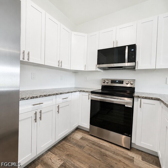 Photo - 1130 Harold Ave S