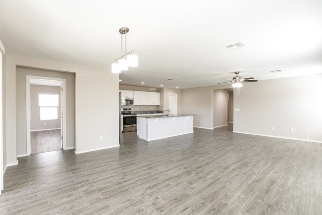Photo - 17211 W Gibson Ln