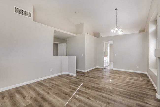 Photo - 1916 Fossil Butte Way