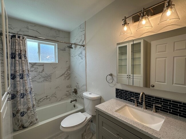 Photo - Downtown Bungalow, Pet Friendly, Large Yard