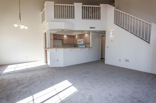 Photo - 3249 N Hedgewood Dr Unit #B