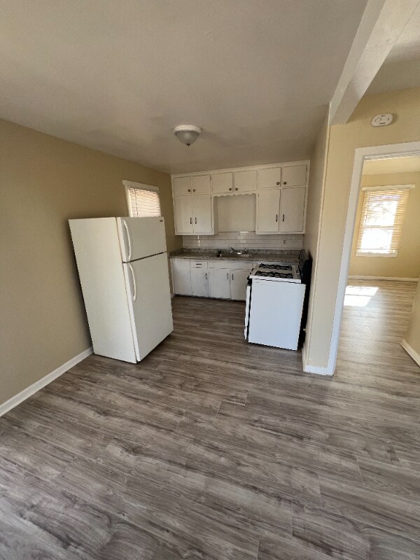 Photo - 4412 S Parker St