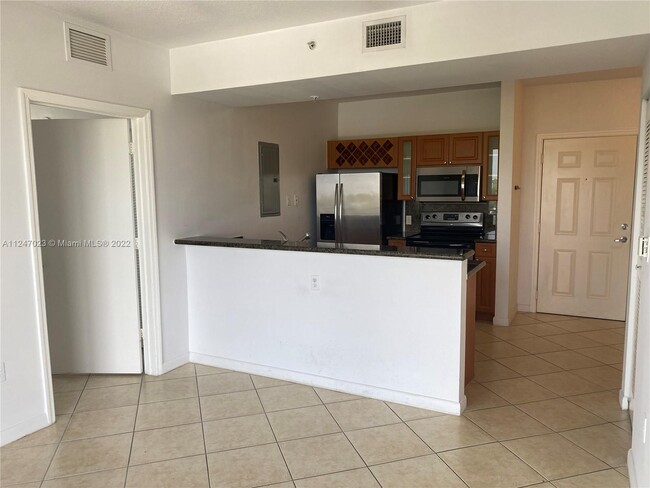 Photo - 1 Glen Royal Pky Unit 705