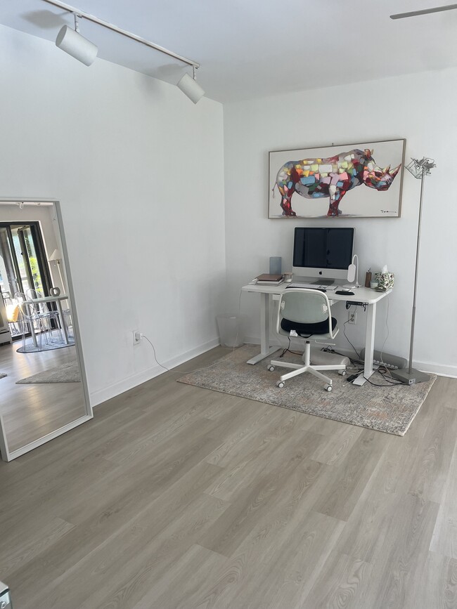 Photo - 2325 42nd St NW Unidad 418