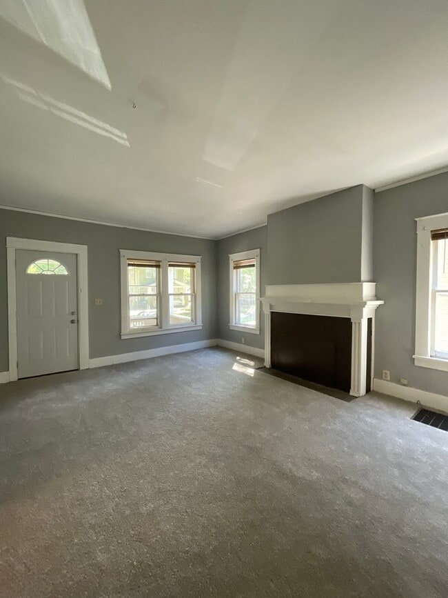 Photo - 1415 Neosho St