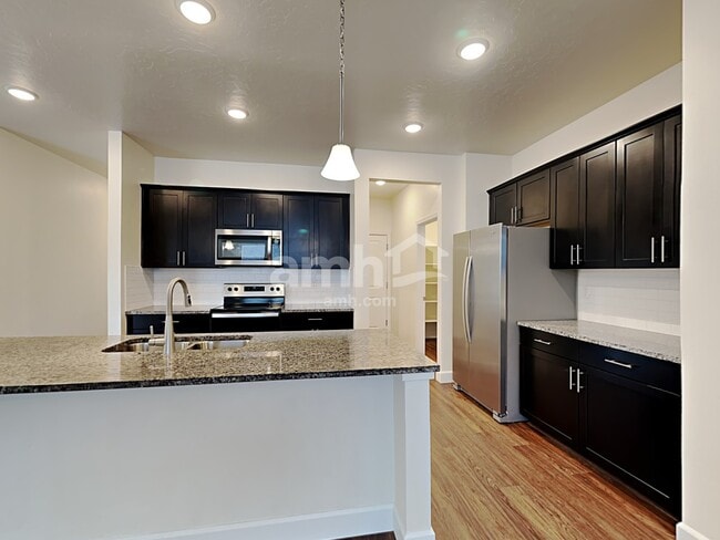 Photo - 136 E Sicily Dr