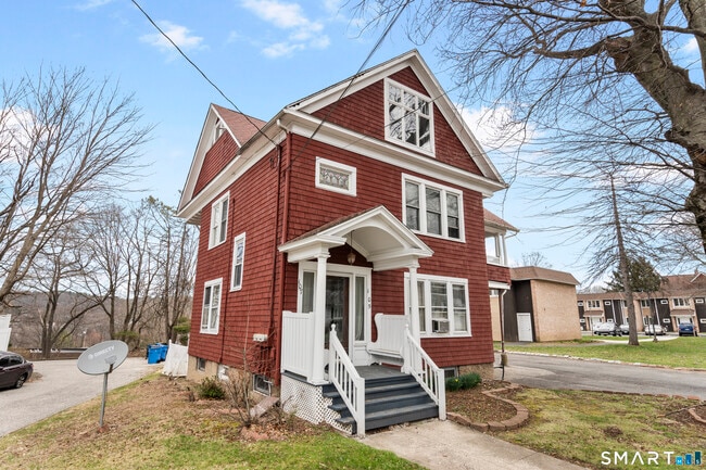 Photo - 105 Howe Ave