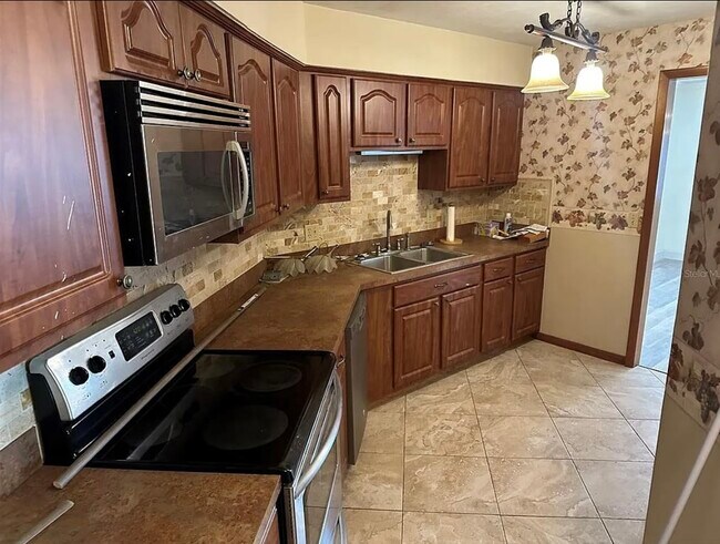 Photo - 2145 NE 45th Ave