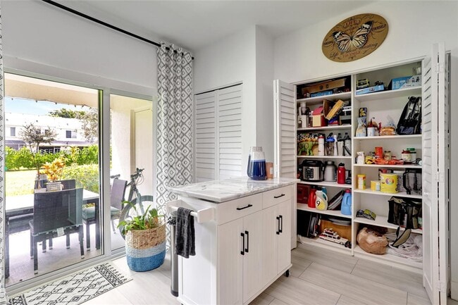 Photo - 7921 Sanibel Dr