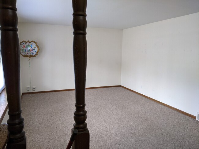 Photo - 1682 Highland Dr