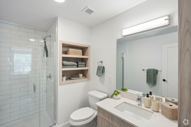 2BR, 2BA - 1,155SF - Primary Bathroom