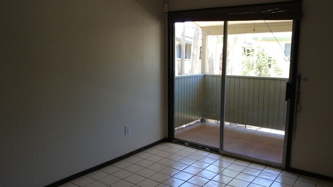 Photo - ADORABLE POOLSIDE CONDO IN THE MELROSE!